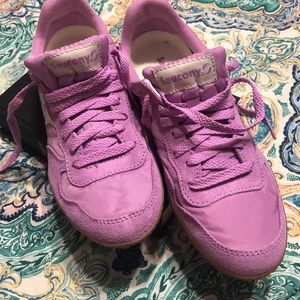 Saucony Violet and Gum bullet sneaker